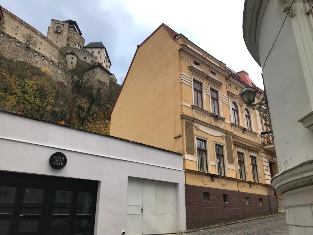 Loft V Historickom Centre Apartment Trencin Exterior photo